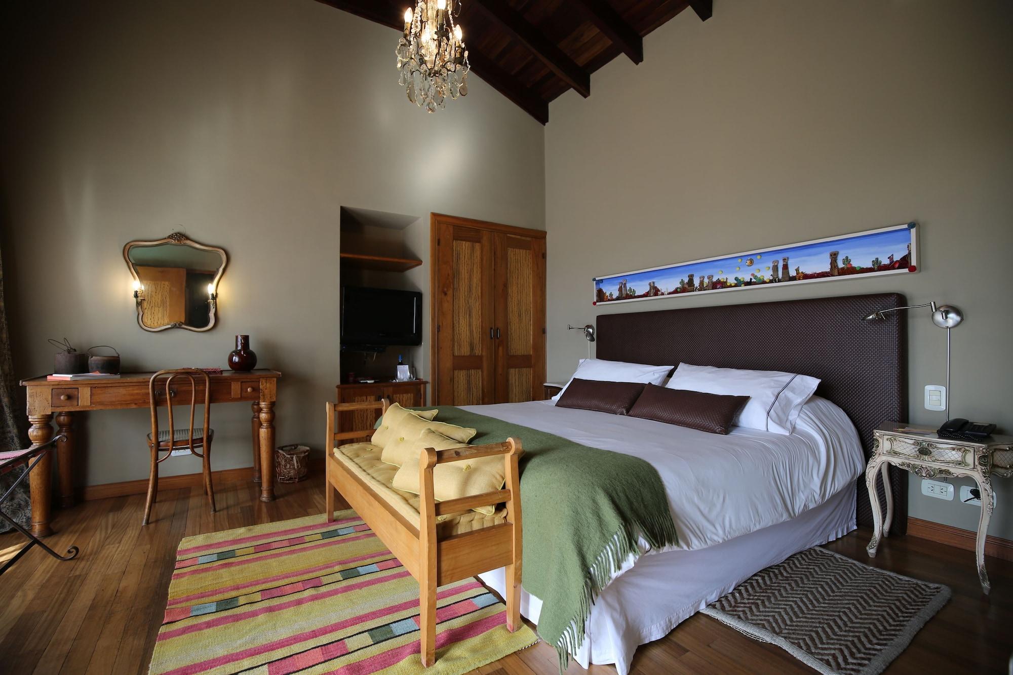Kkala Boutique Hotel Salta Bagian luar foto